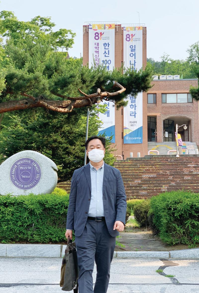 김준혁 자서전  수원을 앞으로, 수원은 앞으로   도서출판 상아 198페이지