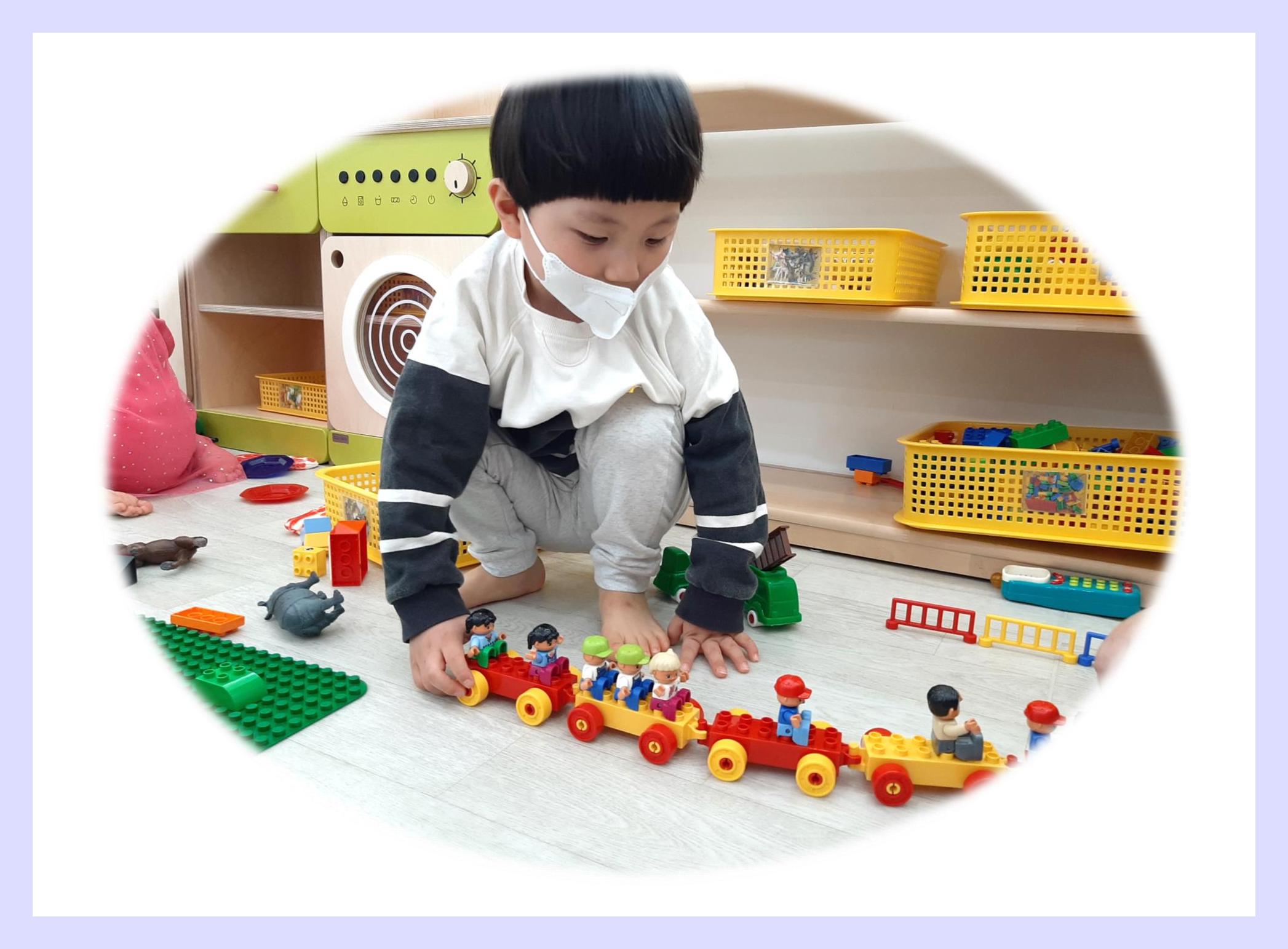 산수유반 첫 번째 놀이 흔적 12페이지