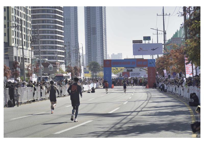 2023 춘천마라톤 Photo by 강동욱,계동한  11페이지