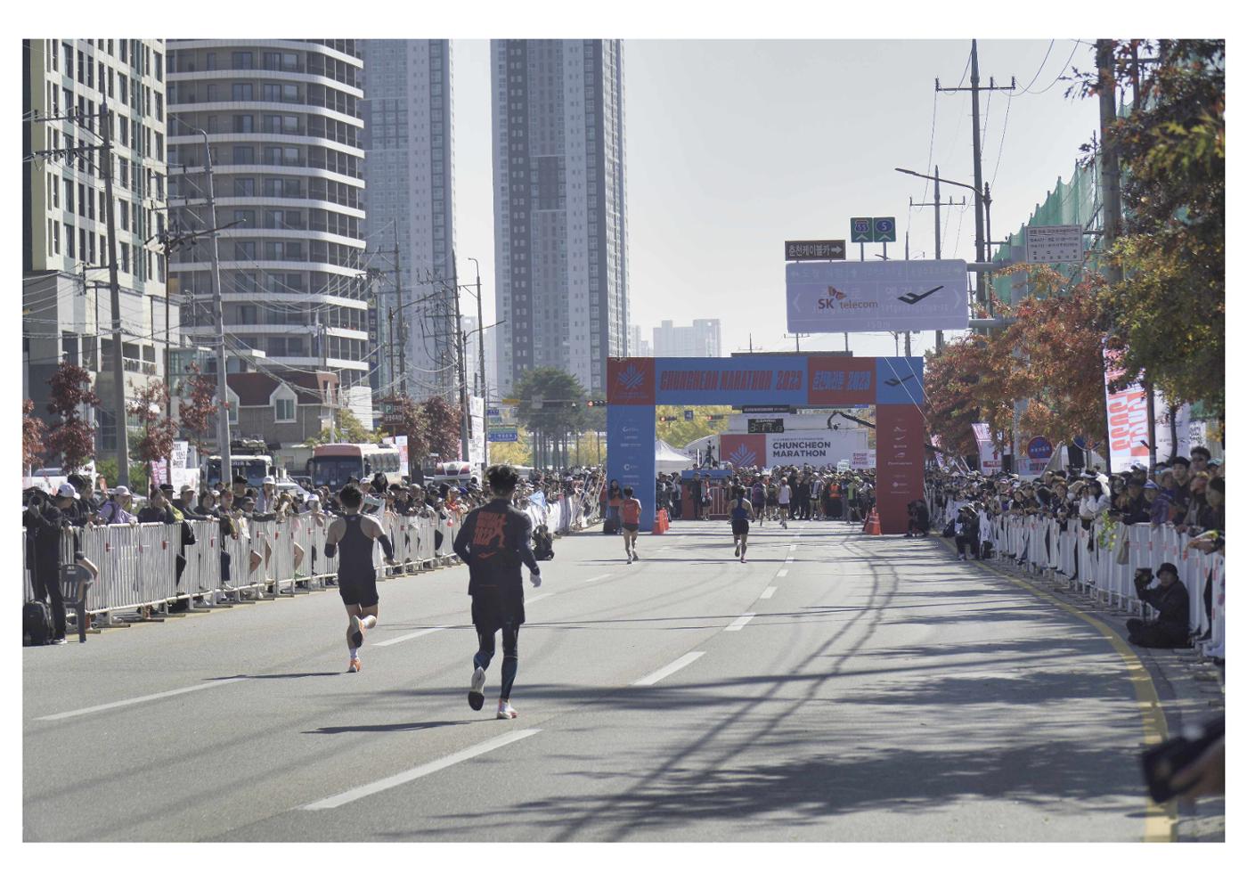 2023 춘천마라톤 Photo by 강동욱,계동한  18페이지